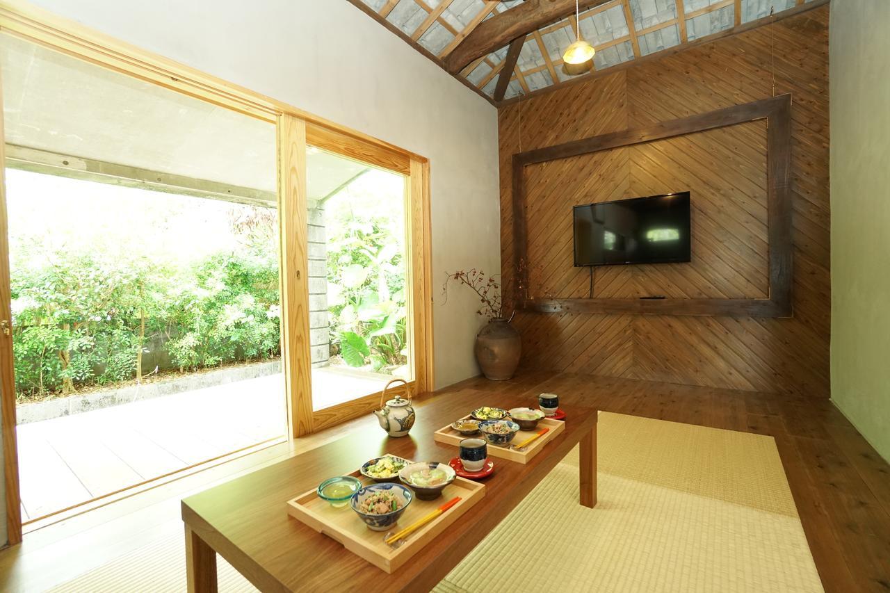 Suite Villa Mok Ogimi Exteriér fotografie